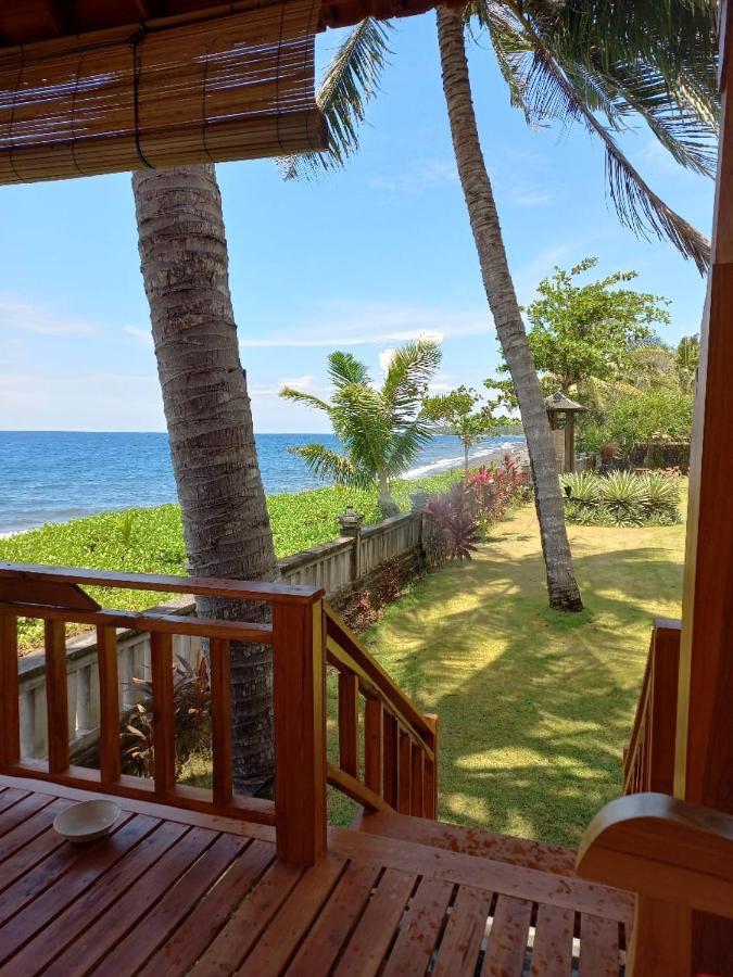 Bali North Beach B&B Tianyar Exterior photo